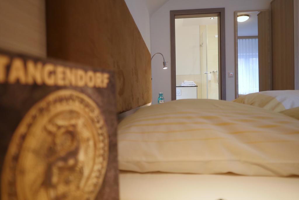 Gasthof Vossbur Toppenstedt Екстериор снимка